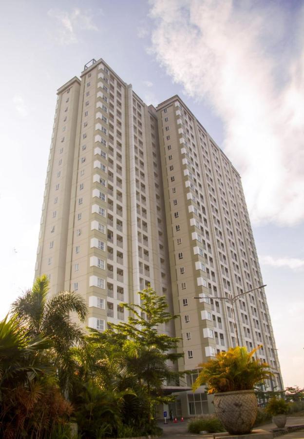 Skyland City Hotel Jatinangor Cilimus Buitenkant foto