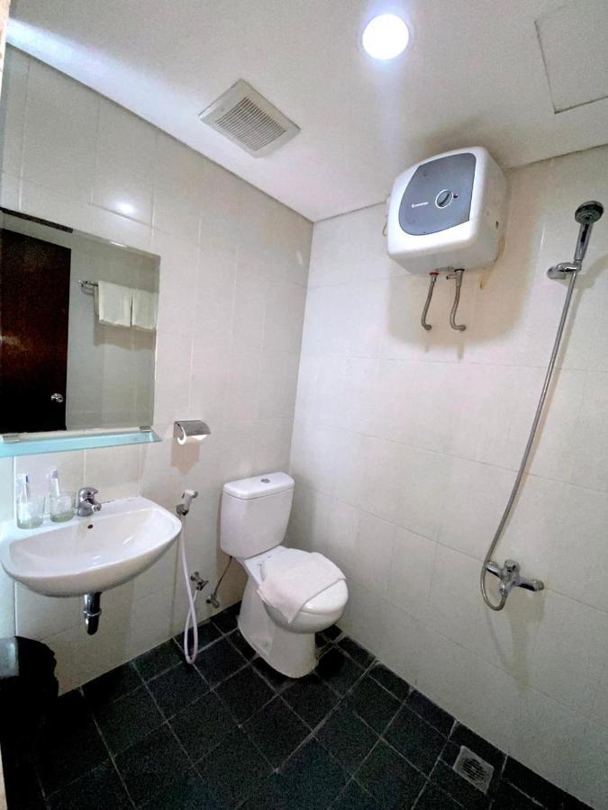 Skyland City Hotel Jatinangor Cilimus Buitenkant foto