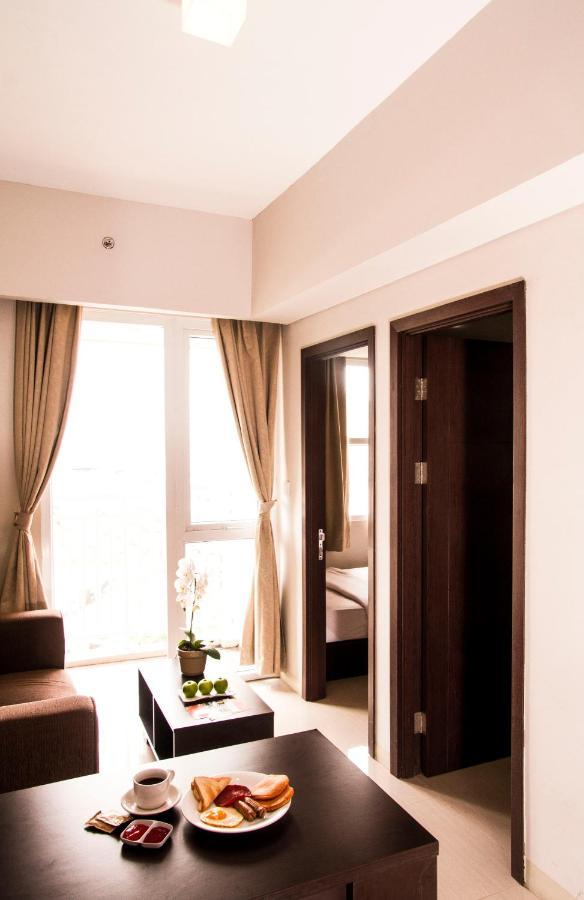 Skyland City Hotel Jatinangor Cilimus Buitenkant foto