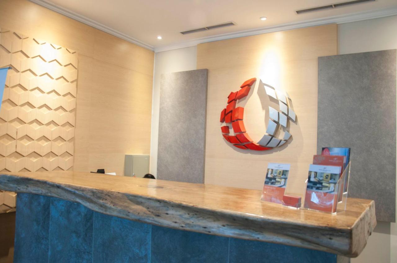 Skyland City Hotel Jatinangor Cilimus Buitenkant foto